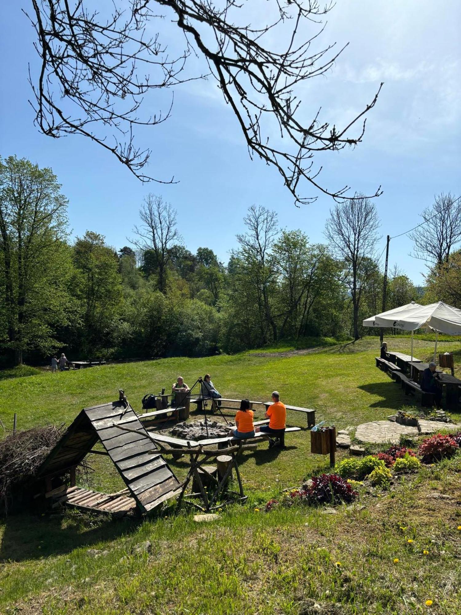 Latarnia Wagabundy Bieszczady Hotel Wola Michowa Exterior foto